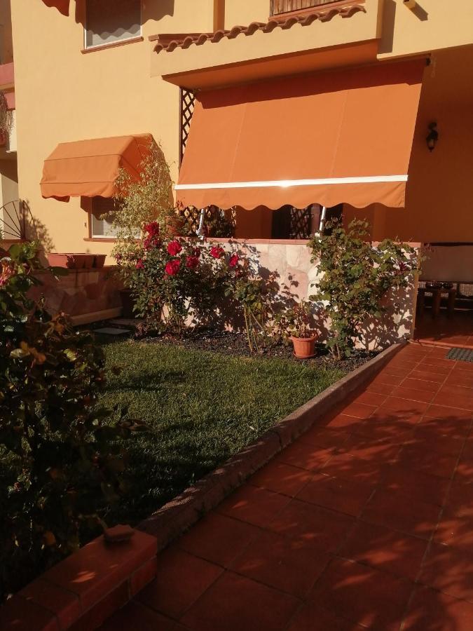 Domomea Hotel Quartu SantʼElena Екстериор снимка