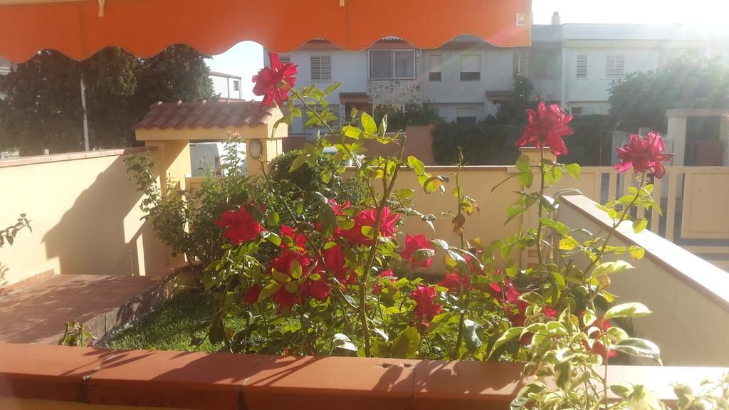 Domomea Hotel Quartu SantʼElena Екстериор снимка