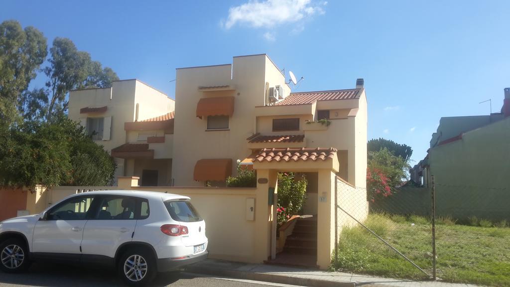 Domomea Hotel Quartu SantʼElena Екстериор снимка