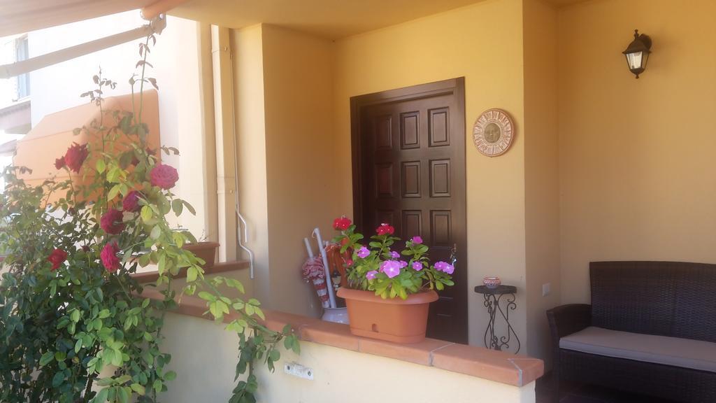 Domomea Hotel Quartu SantʼElena Екстериор снимка